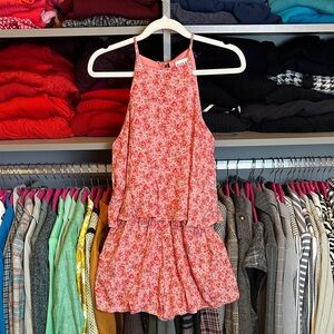 Gilli pink/red floral sleeveless back keyhole tie 2 pocket romper size XSP